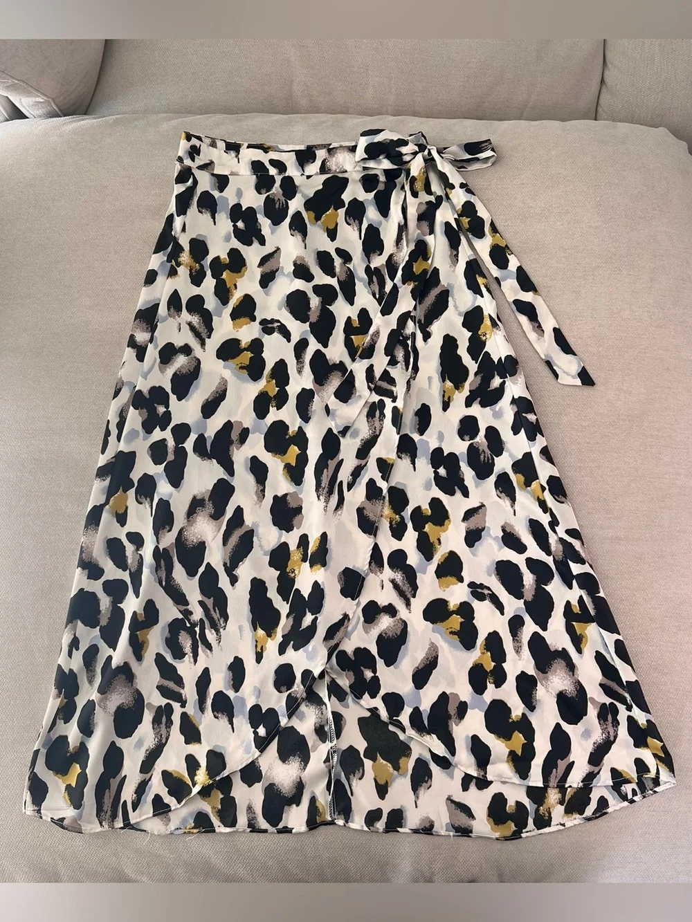 Jeuvre Cream Leopard Print Wrap Midi Skirt Glam Satin Feel Cheetah Print Flowy S